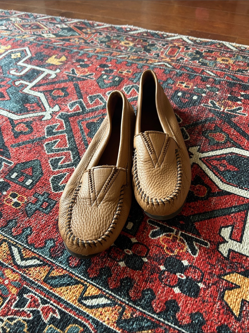 Minnetonka Chestnut Brown Pebbled Leather Moccasin Loafers